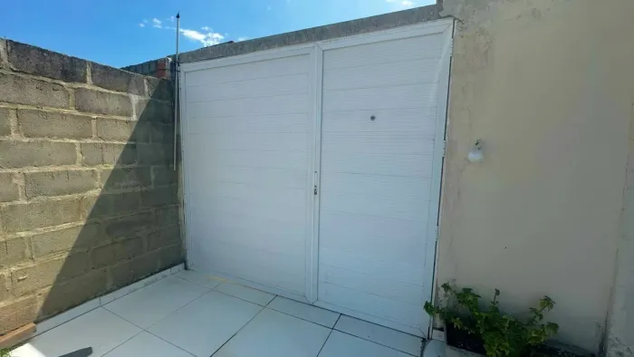 Portão 2,40 de largura por 2,10 de altura