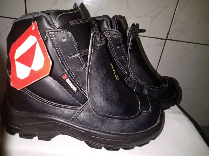 Bota de segurança BRACOL
