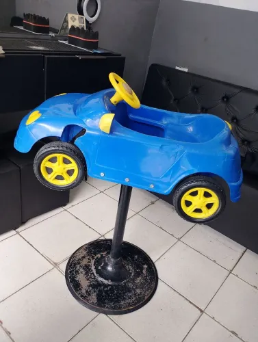 Cadeira kids de barbeiro