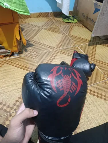 Luva de Boxe Preta e Rosa - Treino, Muay Thai e Kickboxing