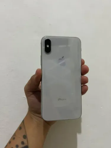 Vende-se IPhone XS ou troca aceito propostas. Valor 500,00