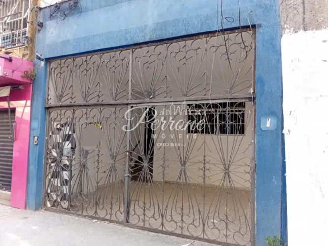 Casa para locação no Belém com 3 quartos, edícula e 2 vagas.