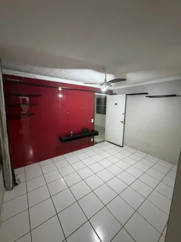 Alugo Apartamento/ Residencial Rubi C