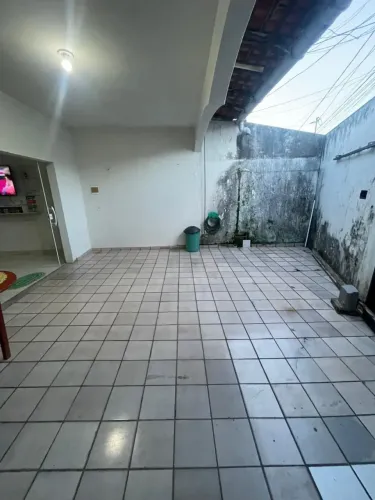 Imóvel para venda tem 200 metros quadrados com 3 quartos em Cohafuma - São Luís - MA