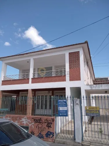 Casa Comercial em Centro - Rio das Ostras