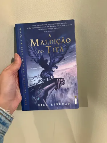 Livro percy jackson e a maldição do titã