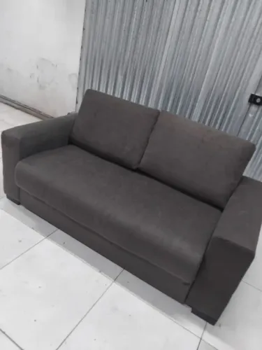 Vende-se sofá de 2 lugares