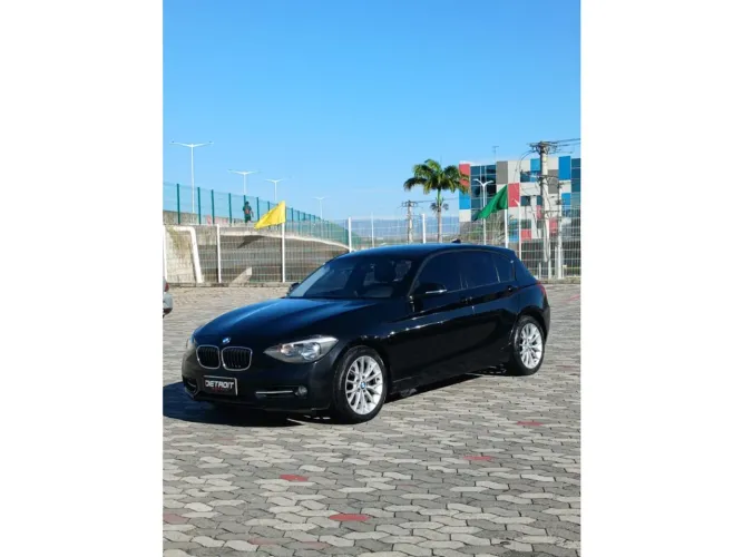 BMW 118I Sport 1.5 TB 12V Aut. 5P 2012
