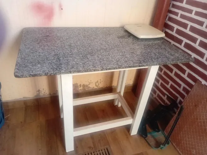 Mesa marmore estrutura madeira