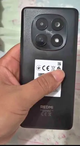 Vendo esse note 15 celular impecávelz ?