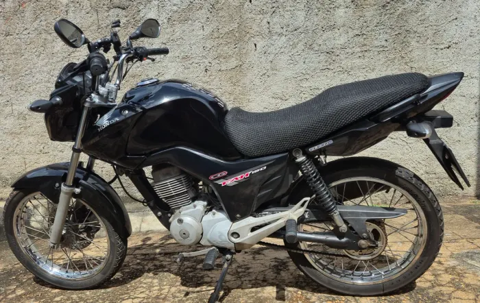 Moto Fan 150, 2015 - bem cuidada