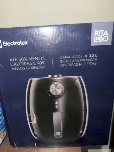 Air fryer Electrolux Rita Lobo na caixa 220v