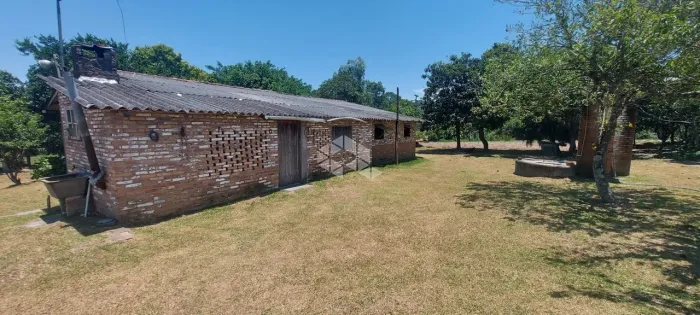 Chácara 27 hectares e casa 2 quartos no bairro Lajeado, em Porto Alegre
