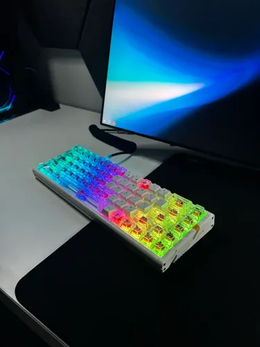 TECLADO MAGNÉTICO ATK RS6 ULTRA -HIGH END-