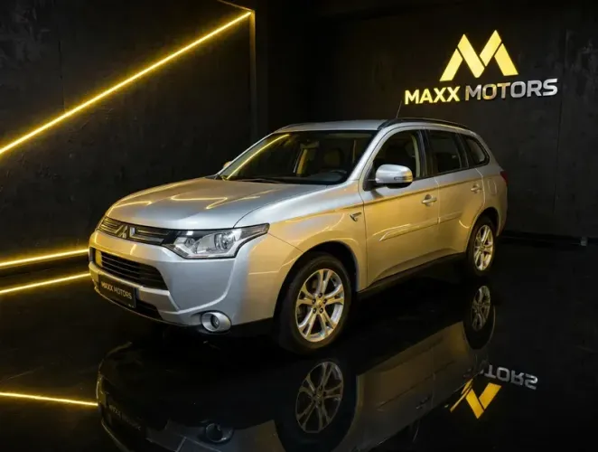Mitsubishi Outlander 2.0 16V 160cv Aut. 2014