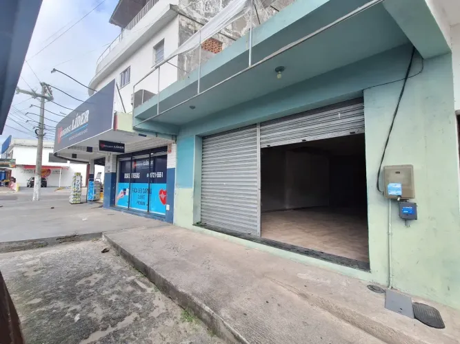 SÃO CRISTÓVÃO - Loja - 65m² - 2 Portas e Est p/ Propaganda - 1 Banheiro - Rua Principal -