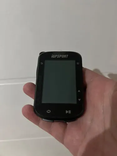 Ciclocomputador GPS iGPSPORT BSC200 + Suporte Avançado SRAM