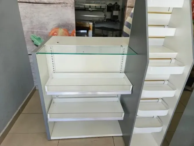 BALCÃO EXPOSITOR PDV MDF