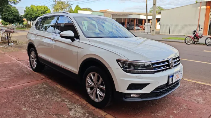 Volkswagen Tiguan Allspac Comf 250 TSI 1.4 Flex 2019