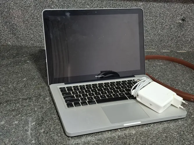 Carregador Megsafe 1 ( Macbook acompanha o carregador)