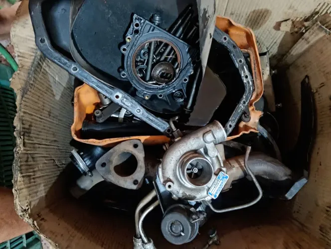 Vendo peças motor
