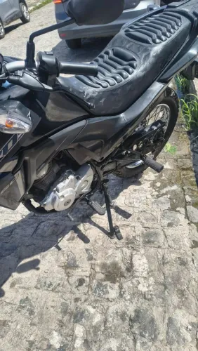 Moto perfeita e super nova só pegar e rodar!