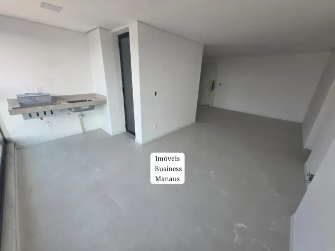 Leblon Adrianópolis, três quartos, sendo dois suítea