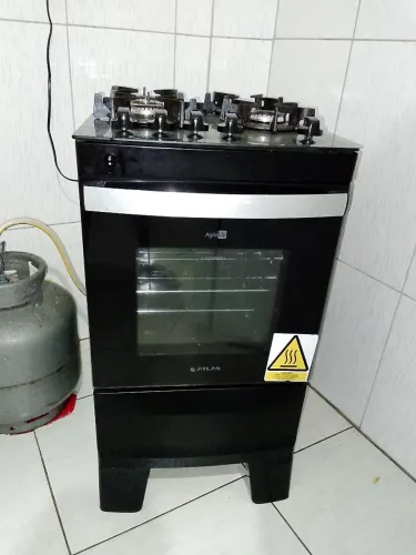 Fogão 4 Bocas Atlas<br>Mônaco Top Glass Bivolt Preto<br>Mesa de Vidro