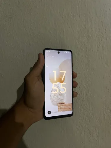 Celular Moto G 24 (usado, com tela e câmera normais, com todas as funções funcionando )
