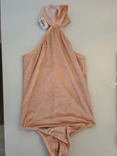 Body de veludo rosê - HIT - com textura - Novo <br>tamanho: pp<br>com etiqueta - nova