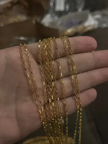 2 correntes banhadas a ouro 18k por 100,00