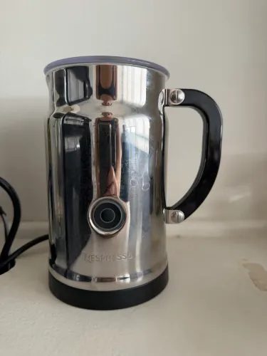 Aeroccino Nespresso 127v