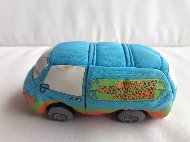 Van misteriosa scooby door
