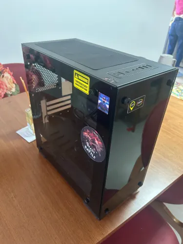 Gabinete GameMax H605-TA