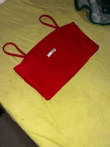 Top vermelho