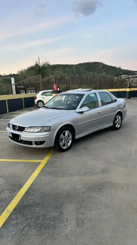 Chevrolet Vectra GLS/ Challenge 2.2 MPFI 16V 2002