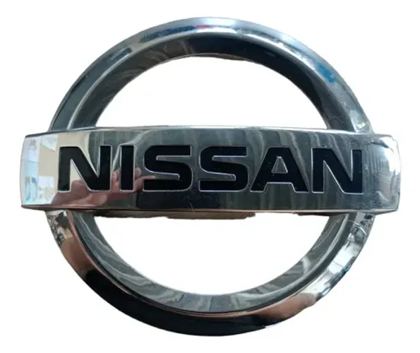 Emblema Tampa Traseira Nissan March 11 Á 20  Prata