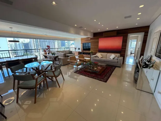 Apartamento de Alto Padrão no Coração do Brooklin 213m², 4 Suítes, Vista Privilegiada e R