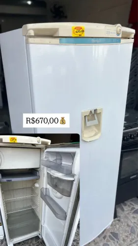 Geladeira funcionando 