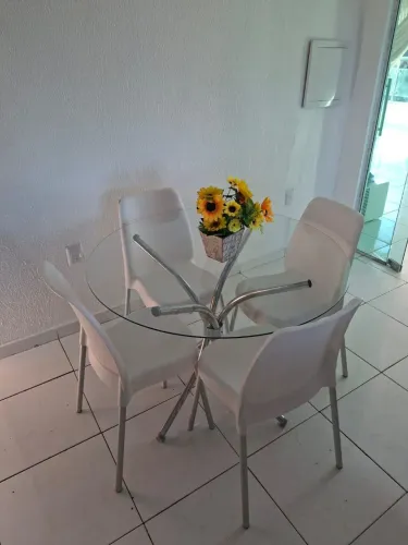 Mesa de vidro 4 lugares