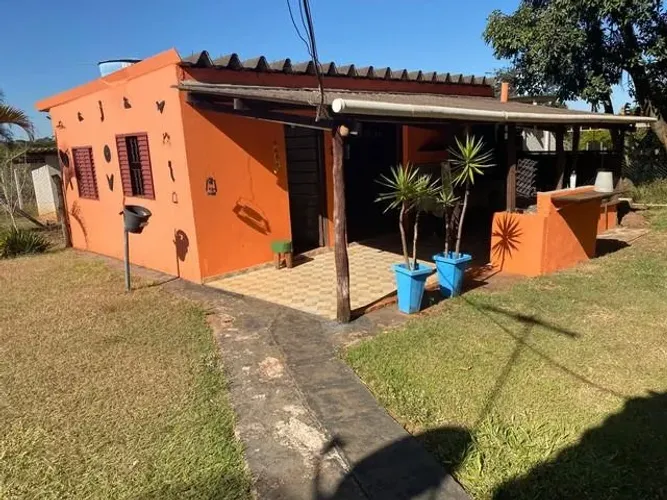 CHÁCARA EM CONDOMÍNIO FECHADO