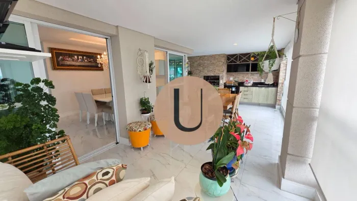 Apartamento com varanda gourmet! 3 suítes, 4 vagas, Lazer! Morumbi!