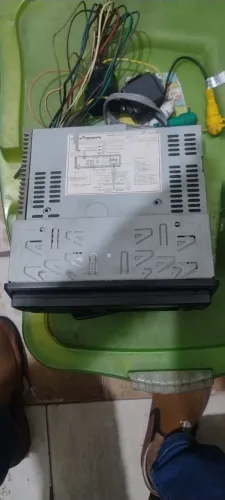 Radio usado para carro funcionando