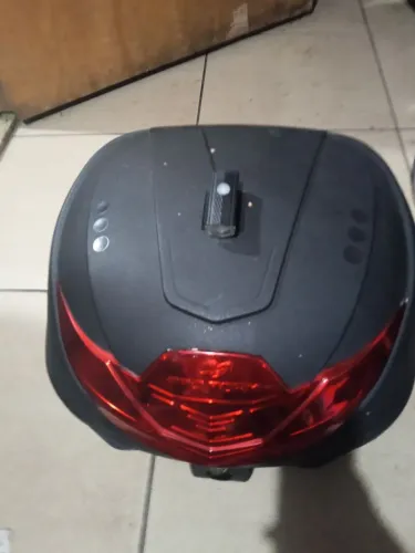 Baú de moto 