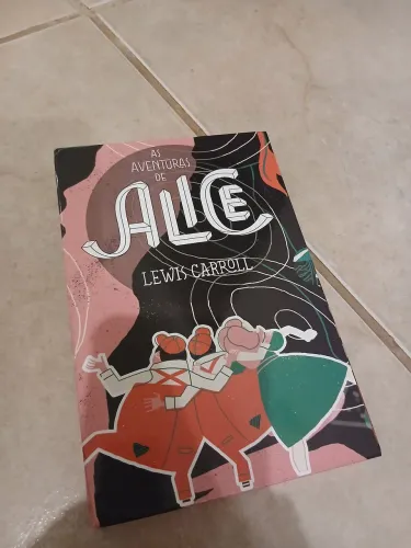 Kit 2 Livro Saga Alice no País das maravilhas