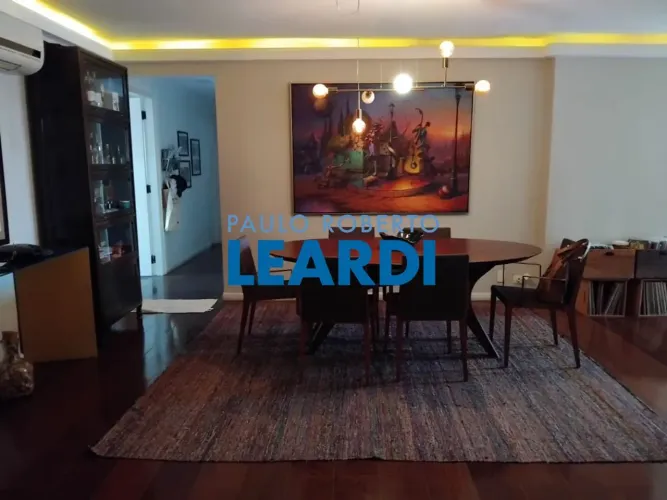APARTAMENTO - ITAIM BIBI - SP