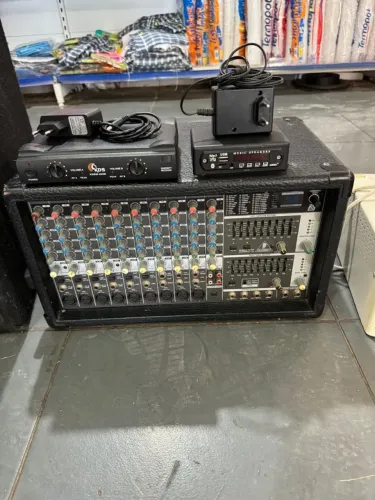 Equipamento de Som, para voz e instrumento disponível para trocar numa sanfona Todeschini 