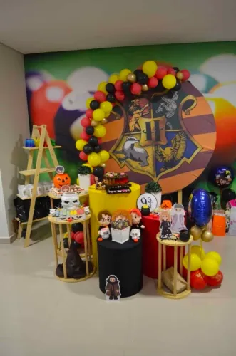 ?VENDO KIT DE MÓVEIS PARA DECORAÇÃO DE FESTAS - R$ 350,00 ?