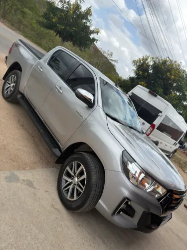 Toyota Hilux CD SRV 4X4 2.8 TDI Diesel Aut. 2020