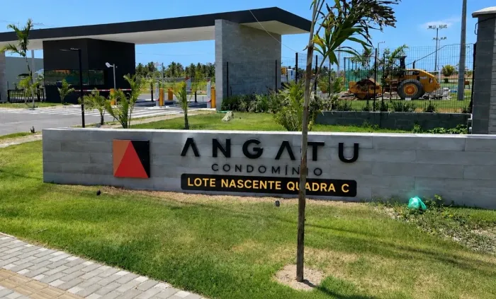 Lote Cond. Angatu, nascente e na melhor localização com projeto de casa.